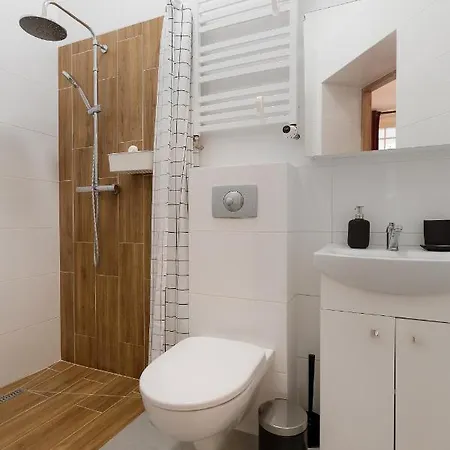 Cozy Studio Near Old Town Torun Exterior photo